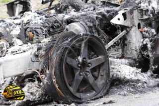 Illustration for article titled Decadent American Corvette Burned By Ukrainian Proletariat